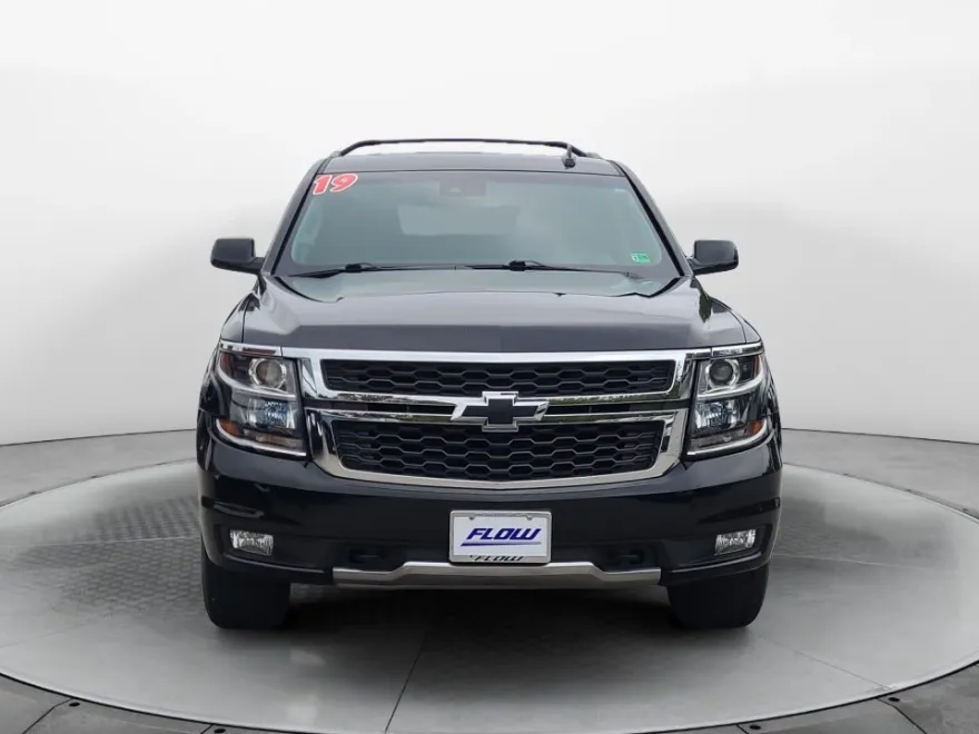 2019 Chevrolet Tahoe LT photo 1