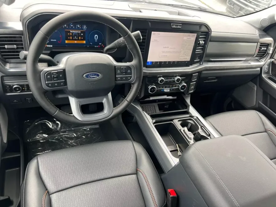 2025 Ford F-250 Lariat photo 14