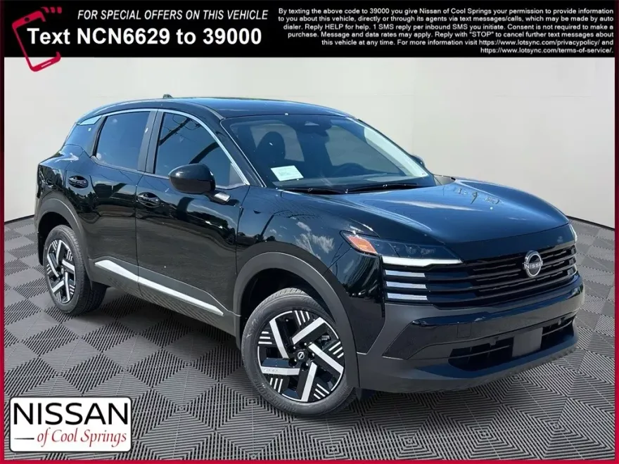 2025 Nissan Kicks SV photo 1