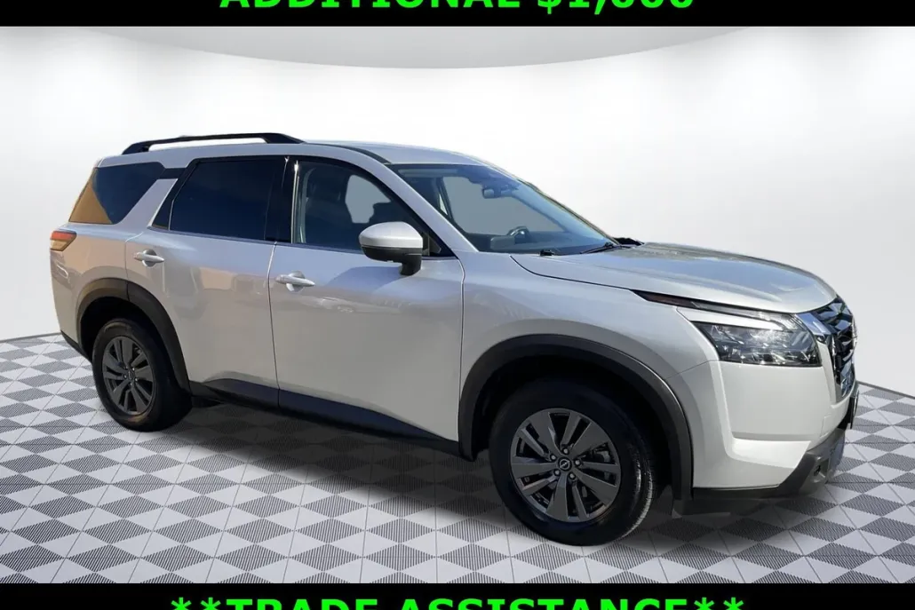 2024 Nissan Pathfinder SV photo 1