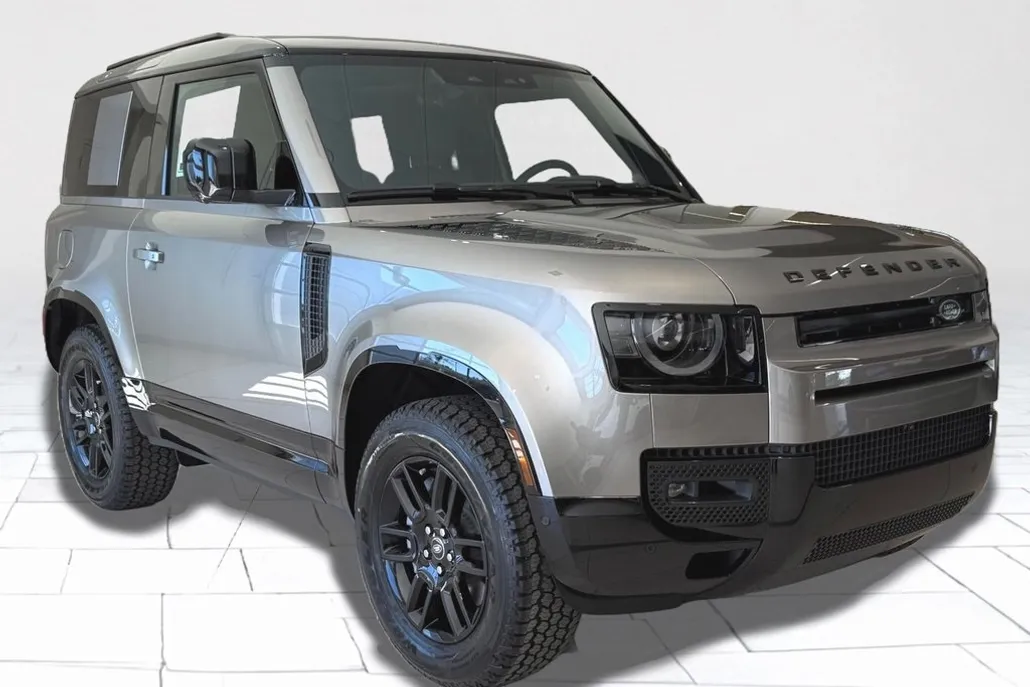 2025 Land Rover Defender 90 X-Dynamic SE photo 1