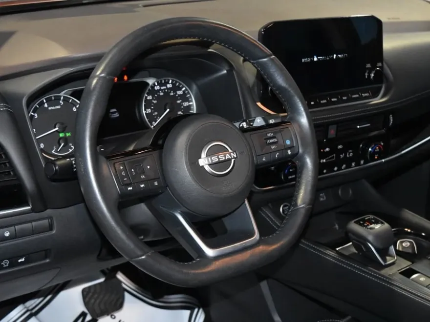 2023 Nissan Rogue SL photo 1