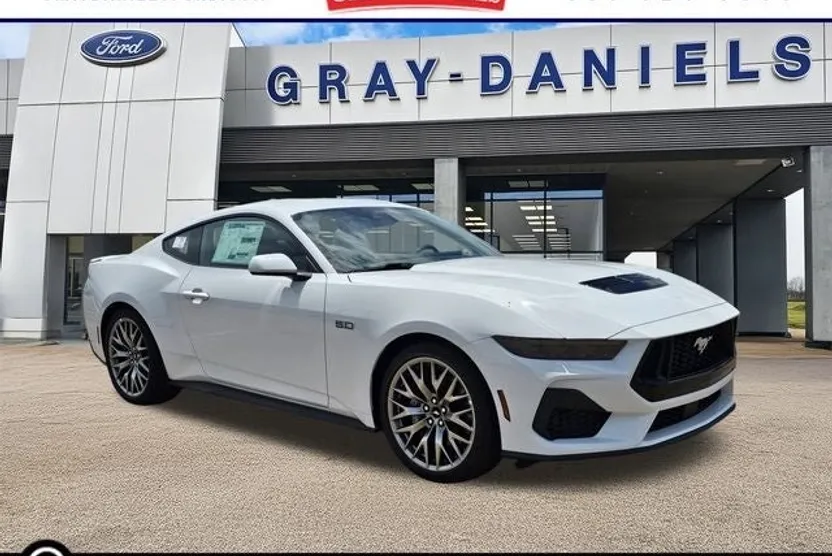 2025 Ford Mustang GT Premium photo 1