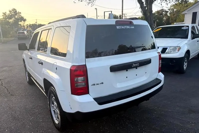 2014 Jeep Patriot Sport photo 1