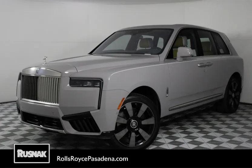 2025 Rolls Royce Cullinan RR photo 1