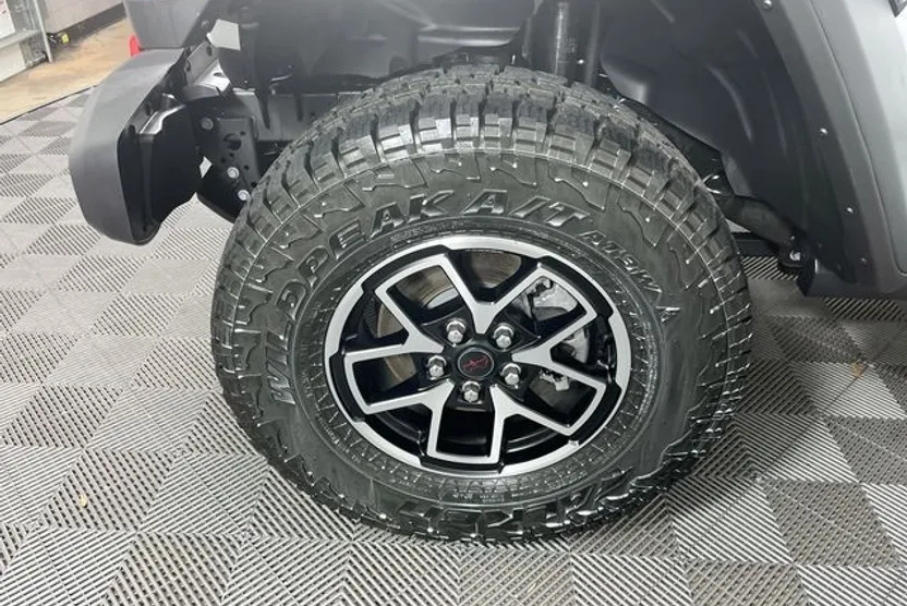 2025 Jeep Gladiator Rubicon photo 1