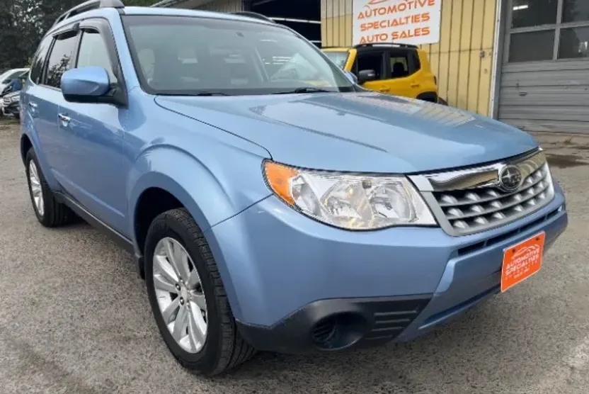 2011 Subaru Forester 2.5X Premium photo 1