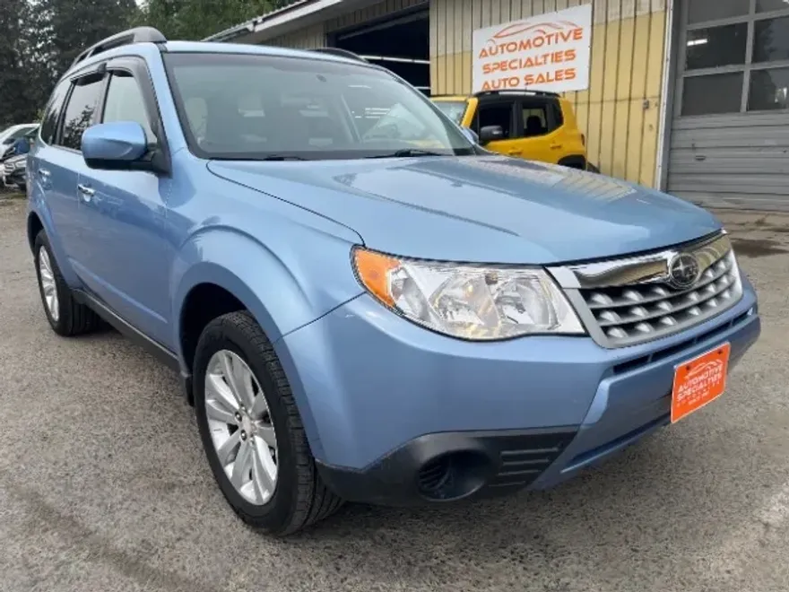 2011 Subaru Forester 2.5X Premium photo 1