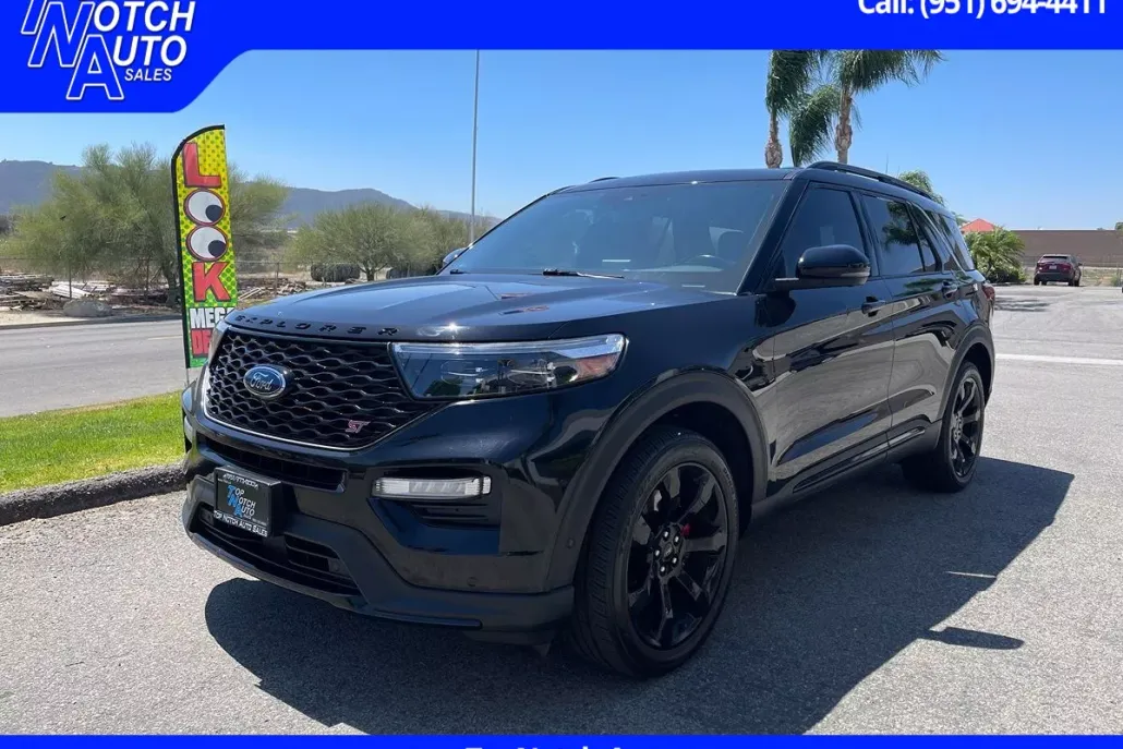 2020 Ford Explorer ST photo 1