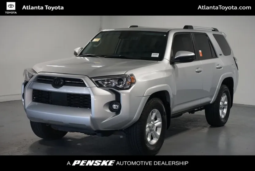 2022 Toyota 4Runner SR5 photo 1