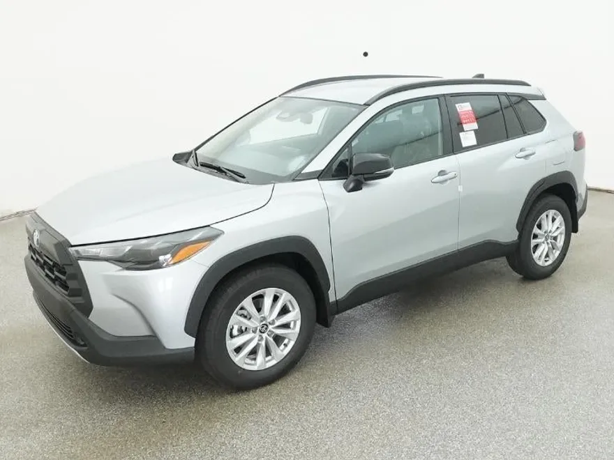 2026 Toyota Corolla Cross LE photo 1