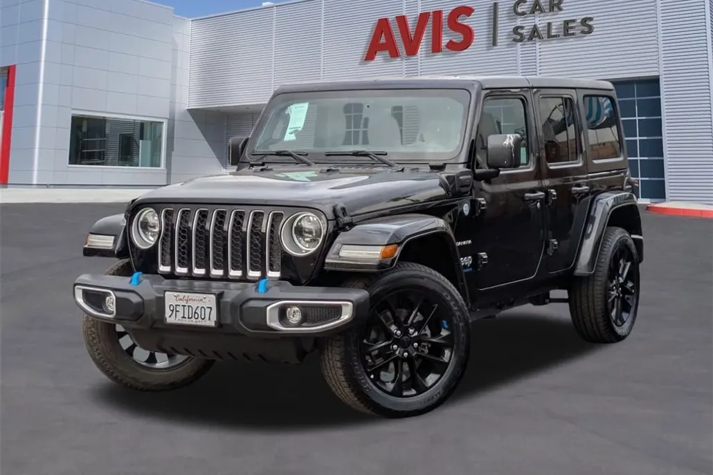 2023 Jeep Wrangler Sahara 4xe photo 1