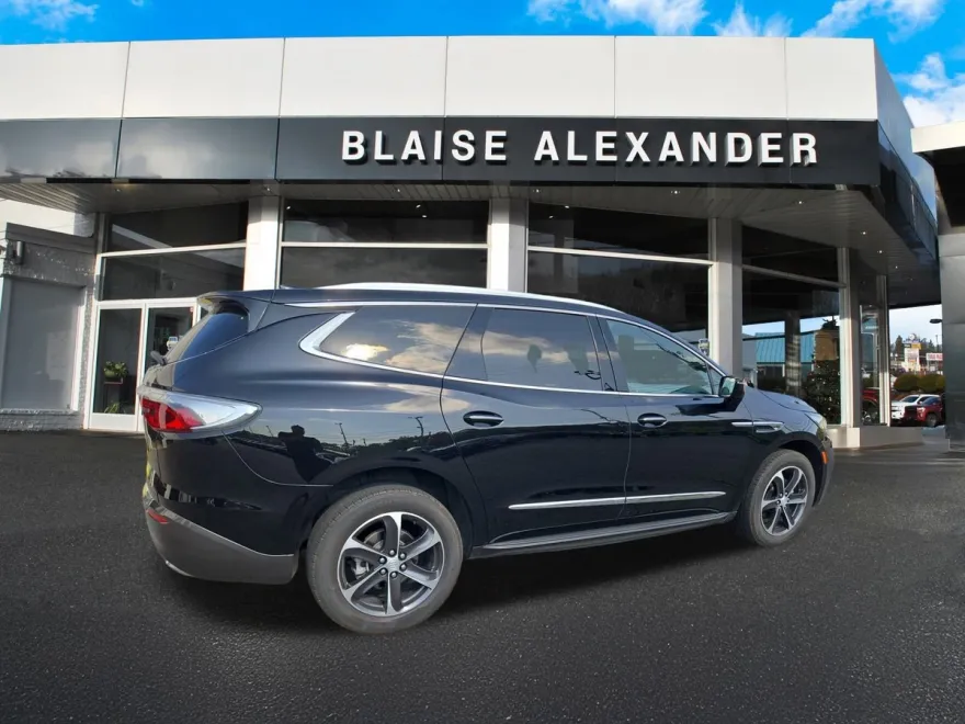 2023 Buick Enclave Premium photo 1