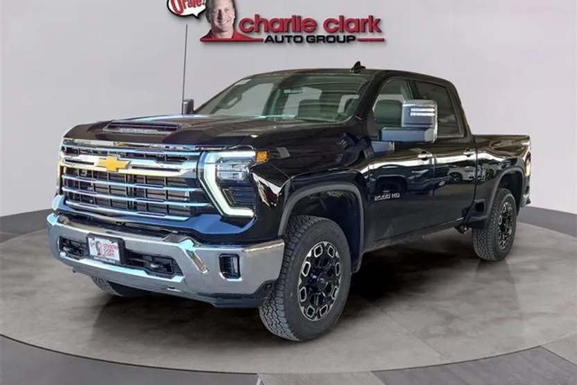 2025 Chevrolet Silverado 2500HD LTZ photo 1