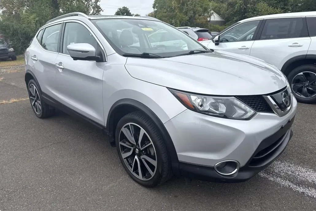 2019 Nissan Rogue Sport SL photo 1