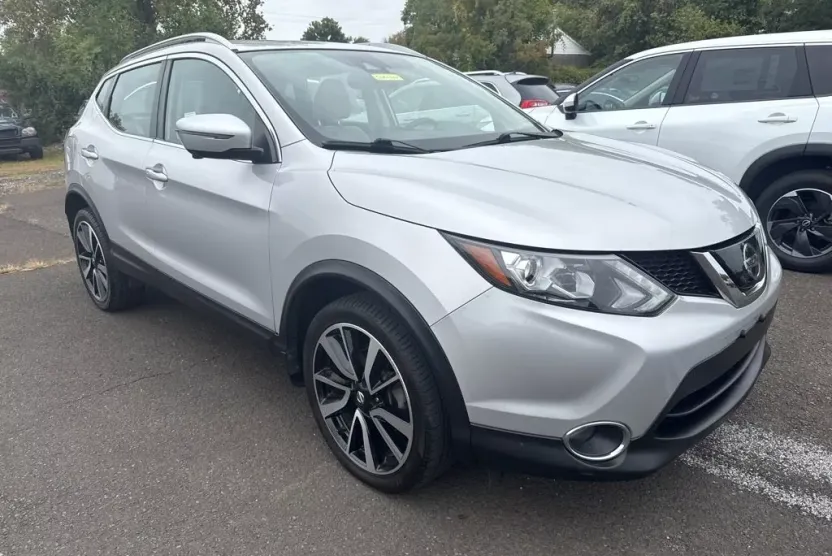 2019 Nissan Rogue Sport SL photo 1