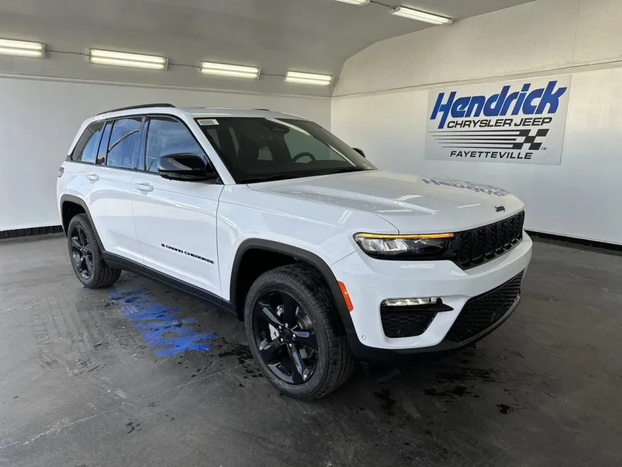 2025 Jeep Grand Cherokee Limited photo 1