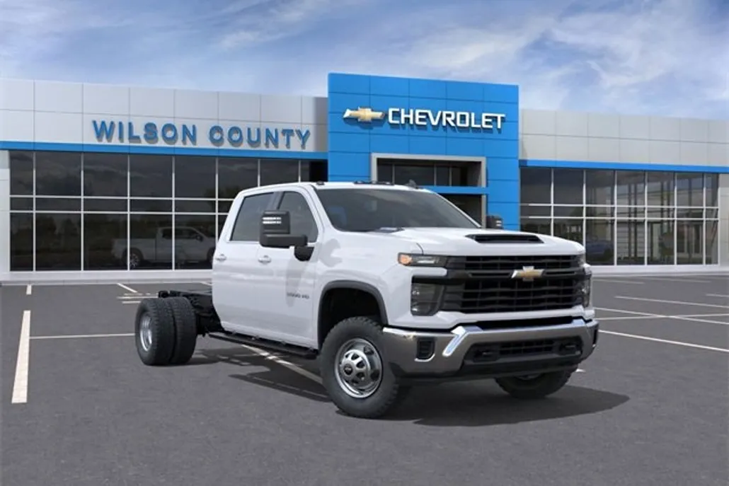 2025 Chevrolet Silverado 3500HD Work Truck photo 1