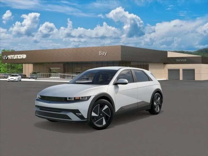 2025 Hyundai Ioniq 5 SE Standard Range photo 1