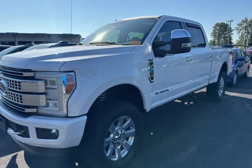 2018 Ford F-350 Platinum photo 1