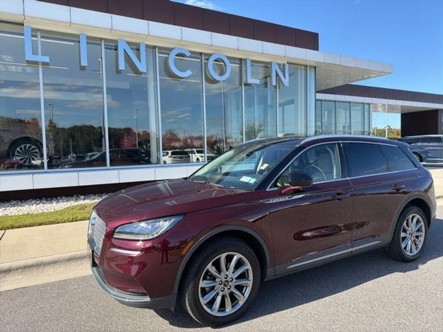 2021 Lincoln Corsair Standard photo 1