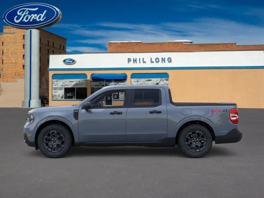2025 Ford Maverick XLT photo 1