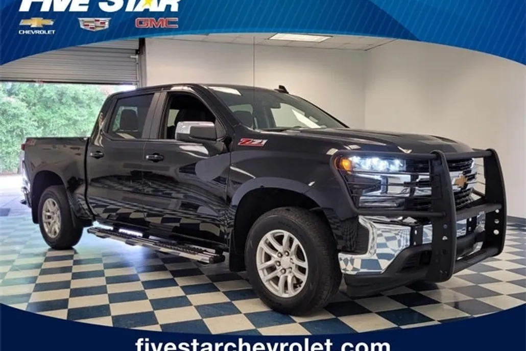 2022 Chevrolet Silverado 1500 LT photo 1