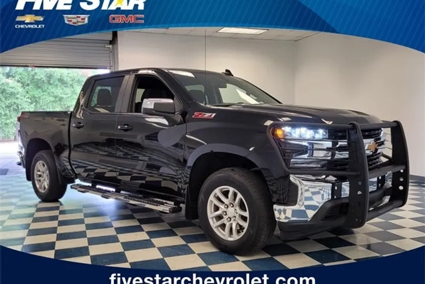 2022 Chevrolet Silverado 1500 LT photo 1