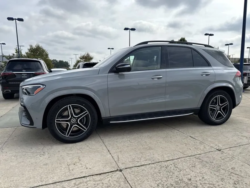 2026 Mercedes Benz GLE 450 4MATIC photo 1