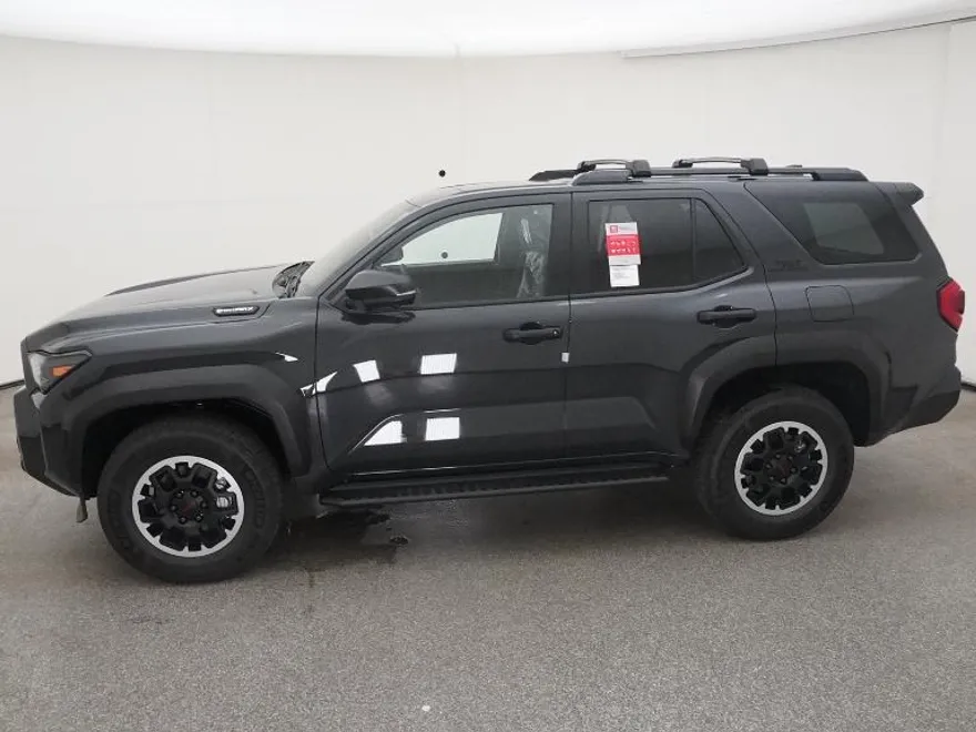 2025 Toyota 4Runner TRD Off-Road Premium photo 1