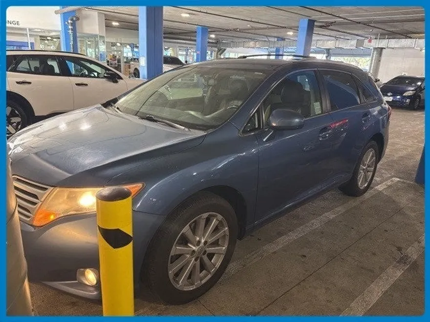 2010 Toyota Venza Base photo 1