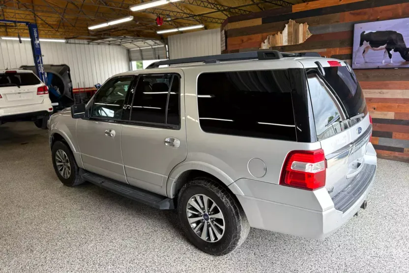 2017 Ford Expedition XLT King Ranch photo 1