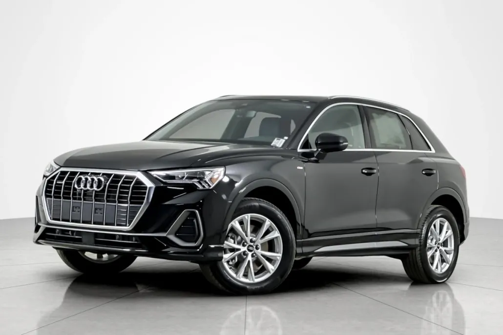 2025 Audi Q3 S line Premium 45 TFSI photo 1