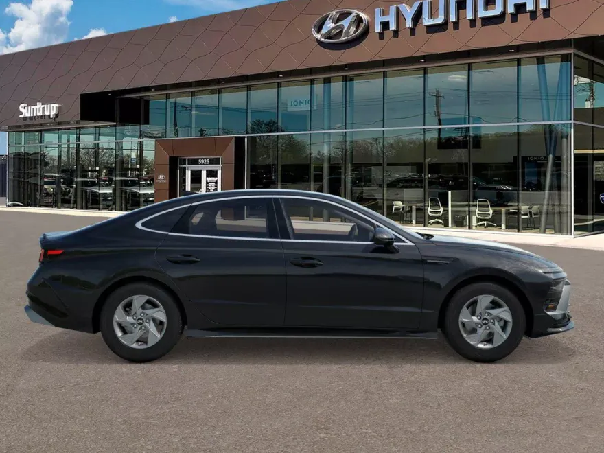 2026 Hyundai Sonata SE photo 1