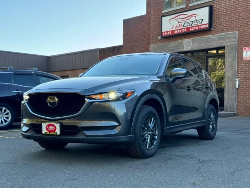 2019 Mazda CX-5 Touring photo 1