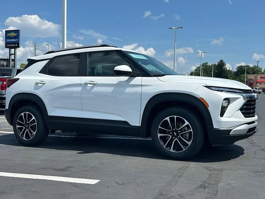 2026 Chevrolet Trailblazer LT photo 1
