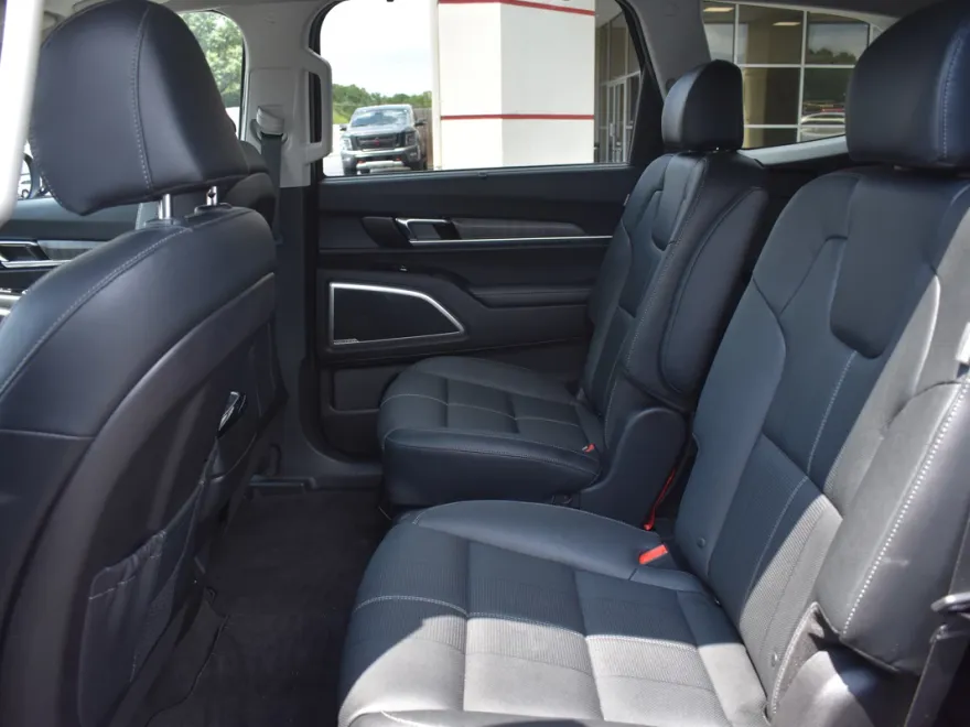 2023 Kia Telluride EX photo 1