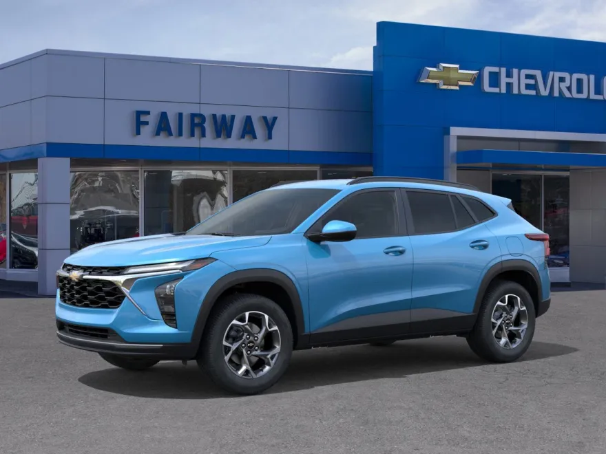 2025 Chevrolet Trax LT photo 1