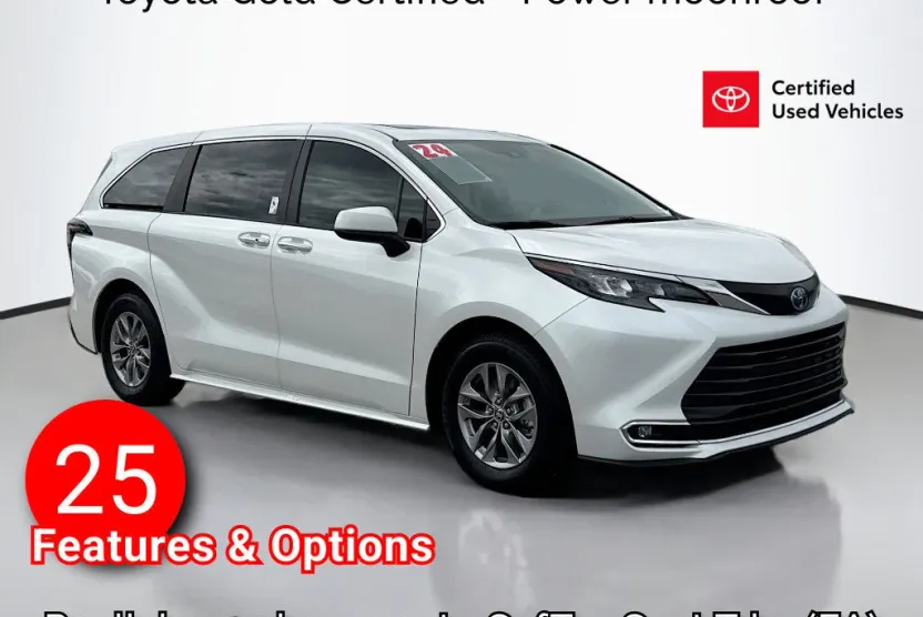 2024 Toyota Sienna XLE photo 1