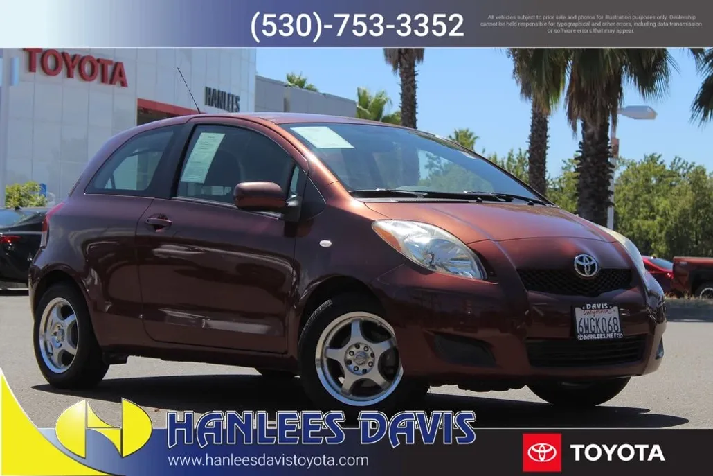2009 Toyota Yaris photo 1
