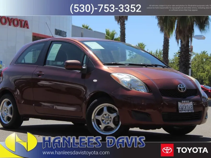 2009 Toyota Yaris photo 1