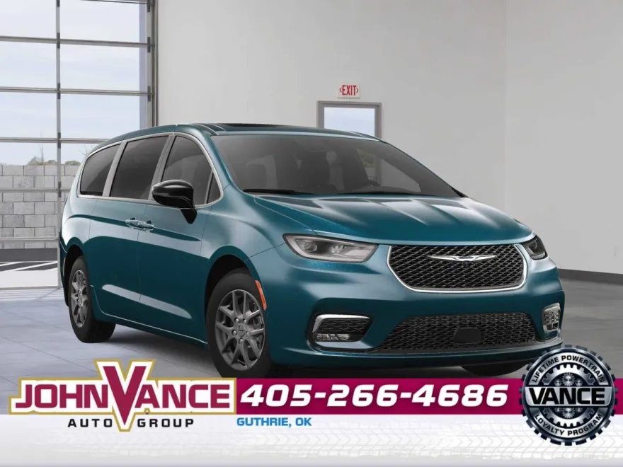 2025 Chrysler Pacifica photo 1