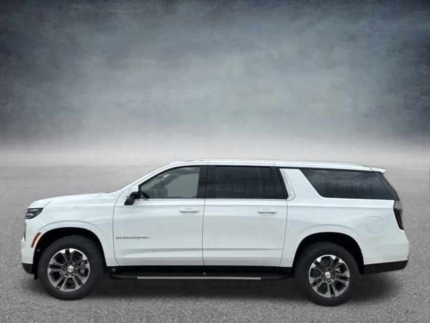 2025 Chevrolet Suburban LT photo 1