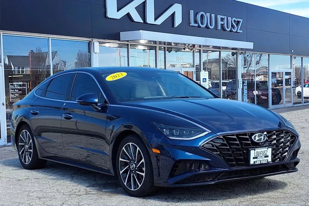 2022 Hyundai Sonata Limited photo 1