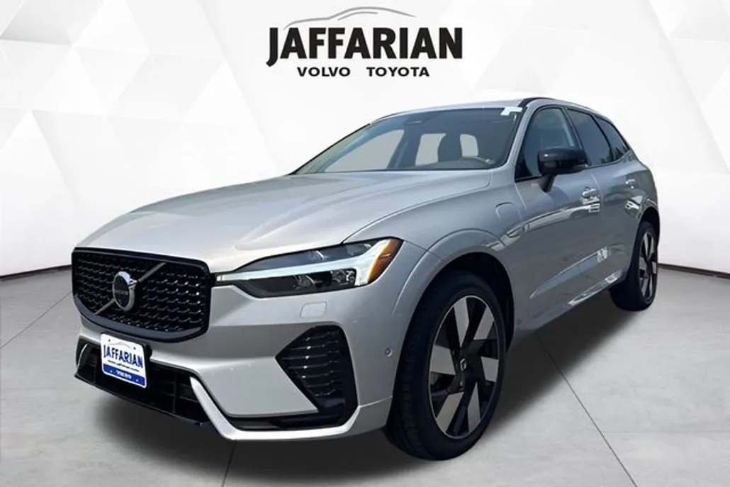 2024 Volvo XC60 Recharge Hybrid T8 Plus photo 1