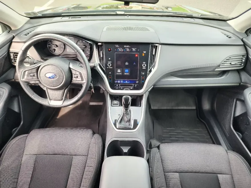 2022 Subaru Outback Premium photo 1