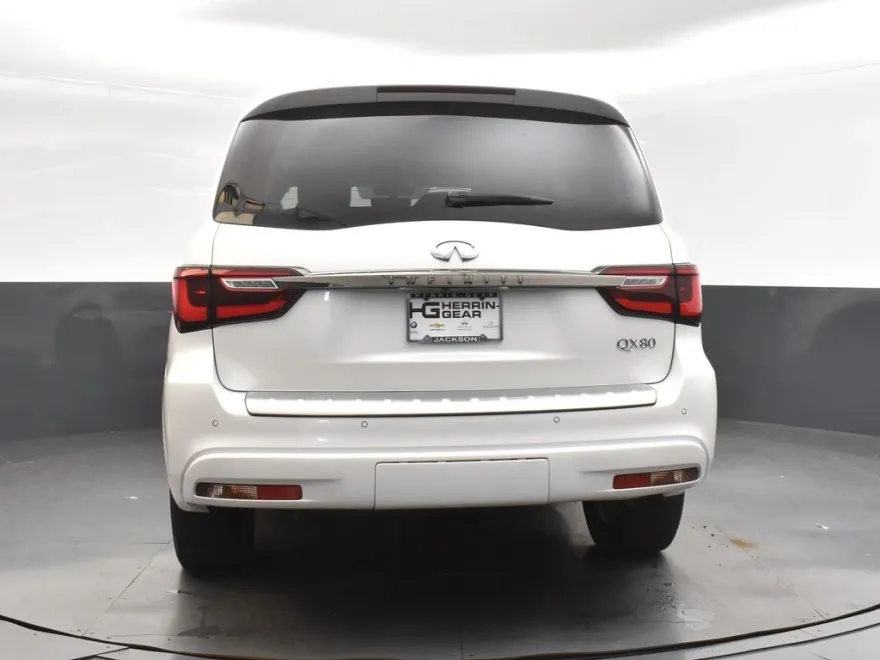2023 Infiniti QX80 Premium Select photo 1