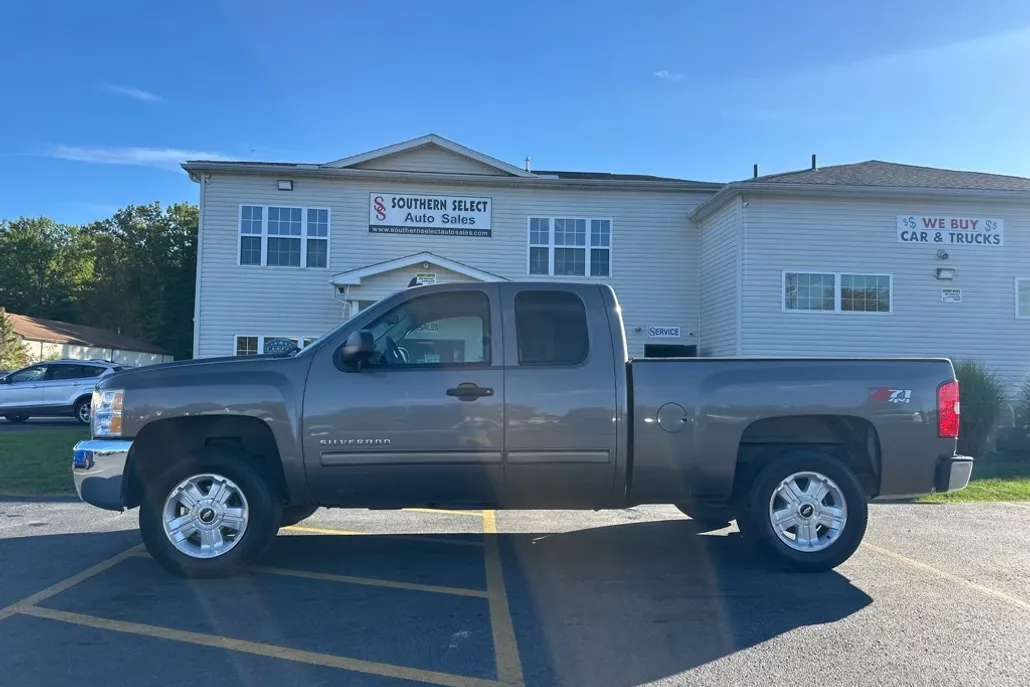 2012 Chevrolet Silverado 1500 LT photo 1
