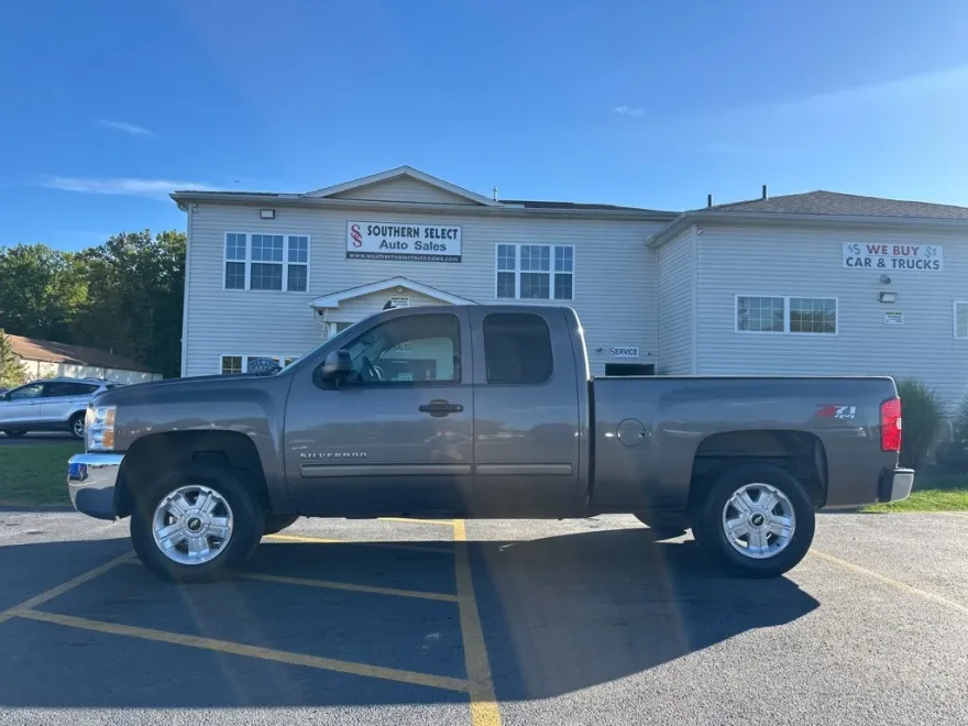 2012 Chevrolet Silverado 1500 LT photo 1