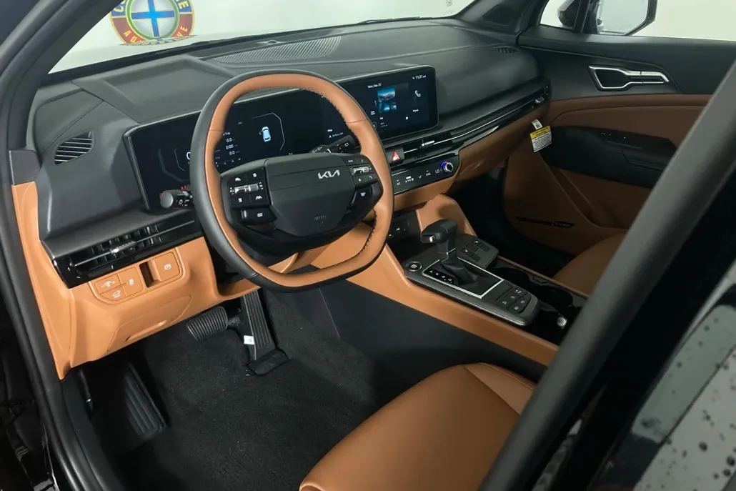 2026 Kia Sportage X-Line photo 1